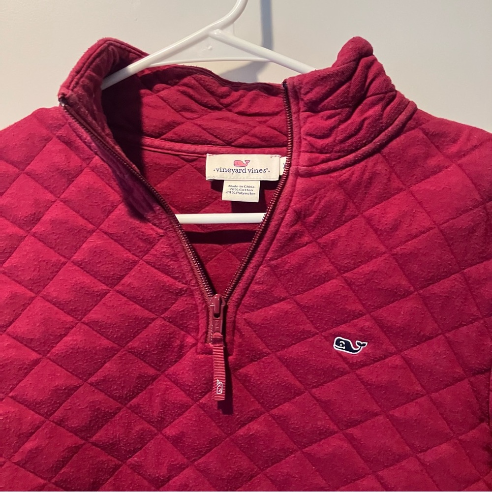 Vineyard Vines cranberry quarter zip size XS
